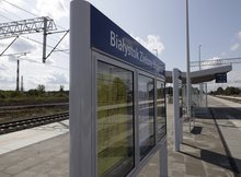 Przystanek Białystok Zielone Wzgórza schody na peron fot Łukasz Bryłowski PKP Polskie Linie Kolejowe SA