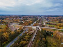 Widok z lotu ptaka na wiadukt w Łochowie, fot. Łukasz Bryłowski