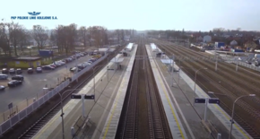 Kadr z filmu Kolejny, odnowiony odcinek Rail Baltiki służy pasażerom