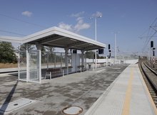 Przystanek Białystok Zielone Wzgórza widok wiaty i peronu fot Łukasz Bryłowski PKP Polskie Linie Kolejowe SA